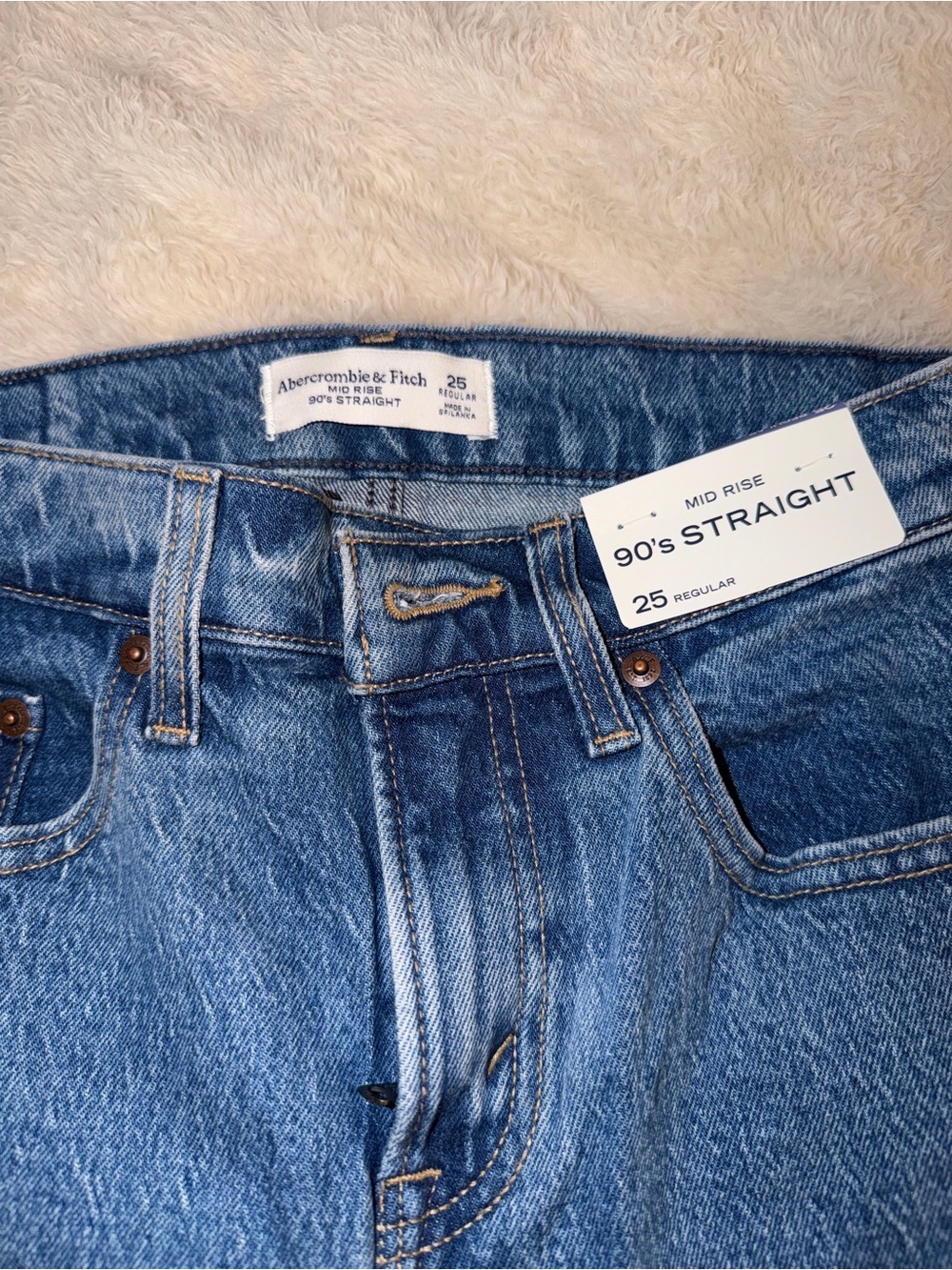 Abercrombie Mid-Rise Straight Jean - Picture 2 of 3